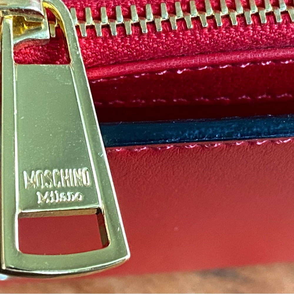 Moschino Logo Chain Clutch, Wallet, Small Bag (limited edition) - Picture 13 of 16